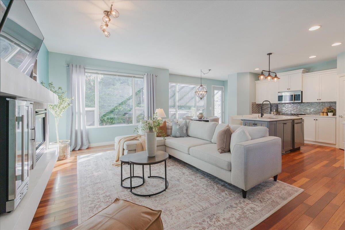Property Photo:  24330 100B Avenue  BC V2W 1X3 