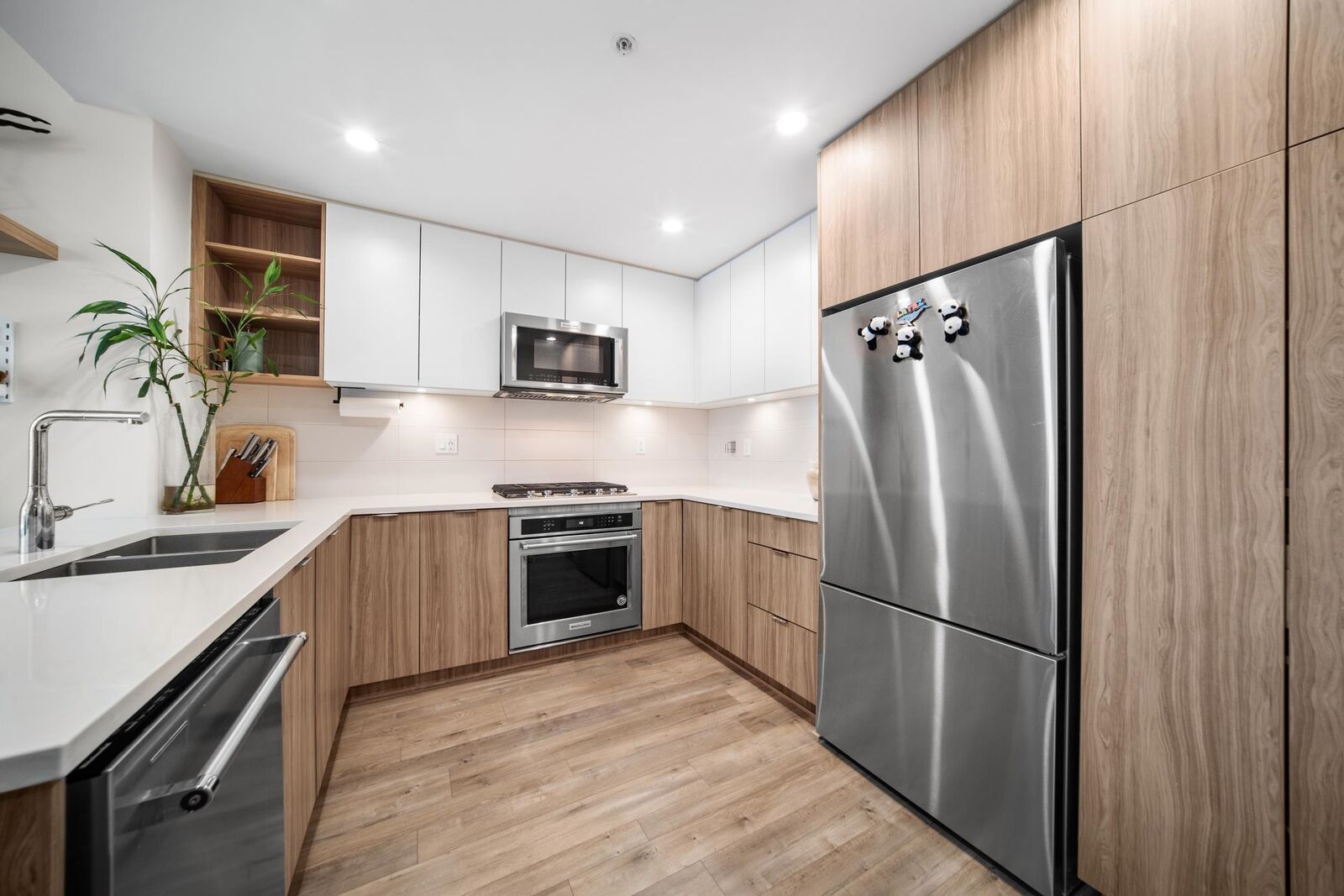 Property Photo:  750 Dogwood Street 412  BC V3J 4B7 