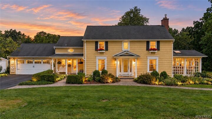 Property Photo:  55 Orchard Terrace  NY 14127 