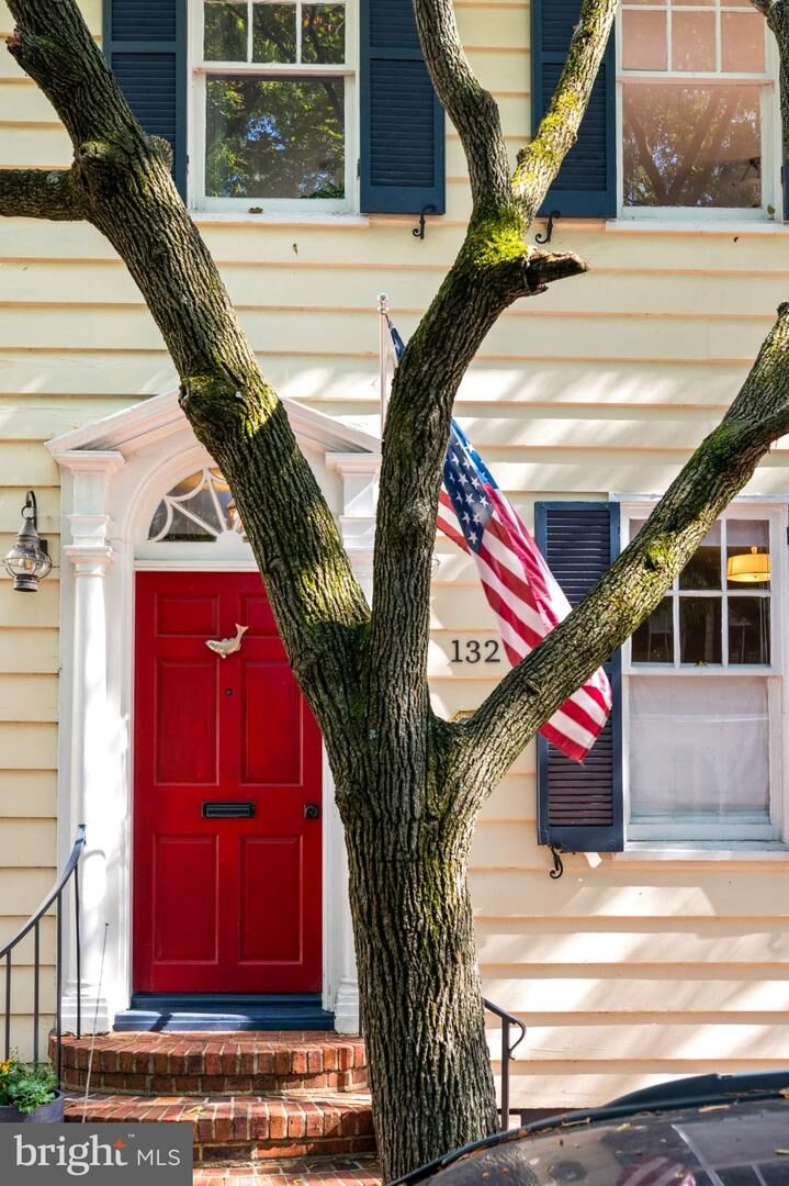 Property Photo:  132 Market Street  MD 21401 