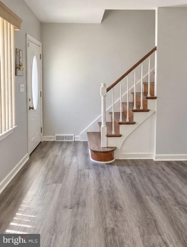 Property Photo:  9 Plaza Court  NJ 08628 
