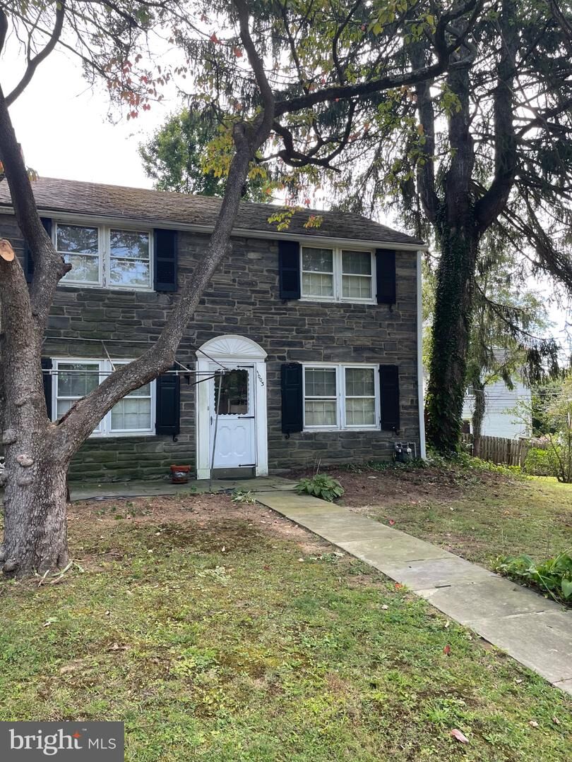 Property Photo: 1003 Aikens Lane PA 19096