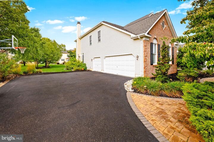 Property Photo:  155 Livery Drive  PA 18966 
