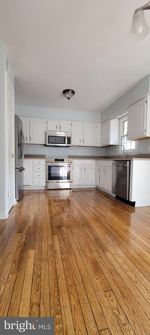Property Photo: 12638 Monarch Court VA 22192
