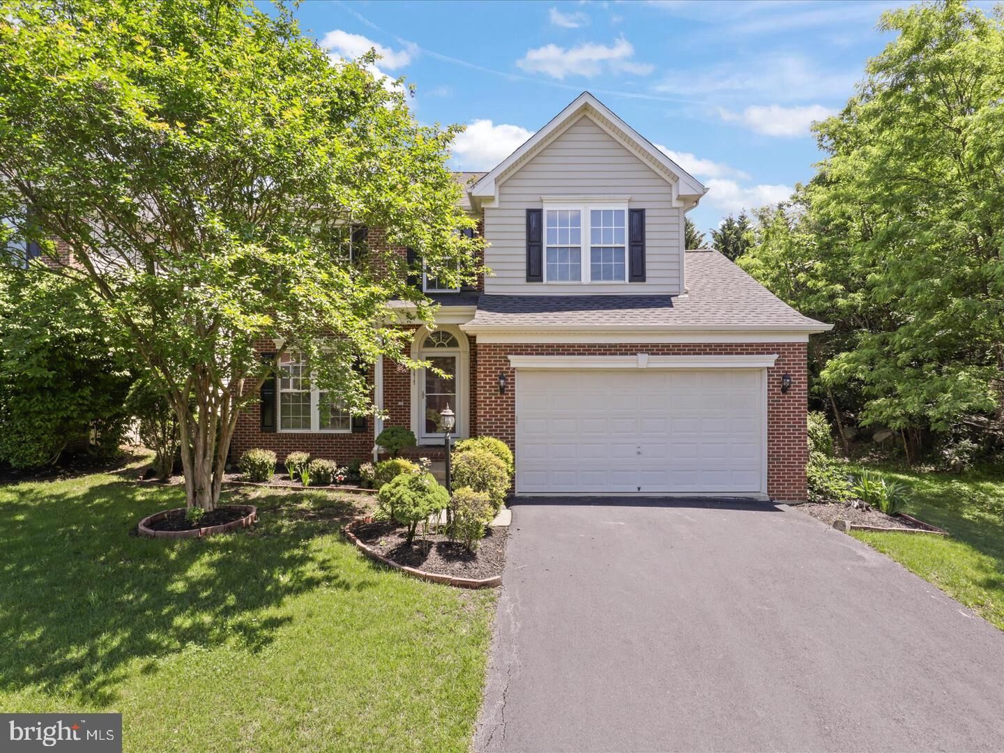 Property Photo:  43417 Spring Cellar Court  VA 20176 