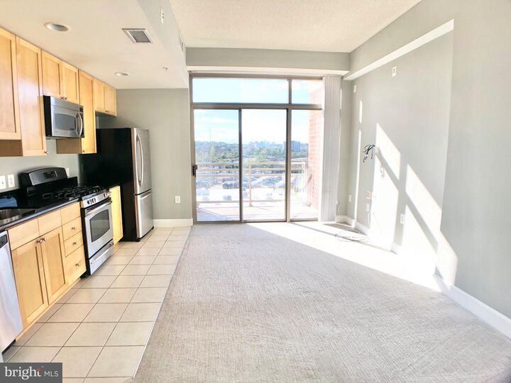 Property Photo: 3600 S Glebe Road 607W VA 22202