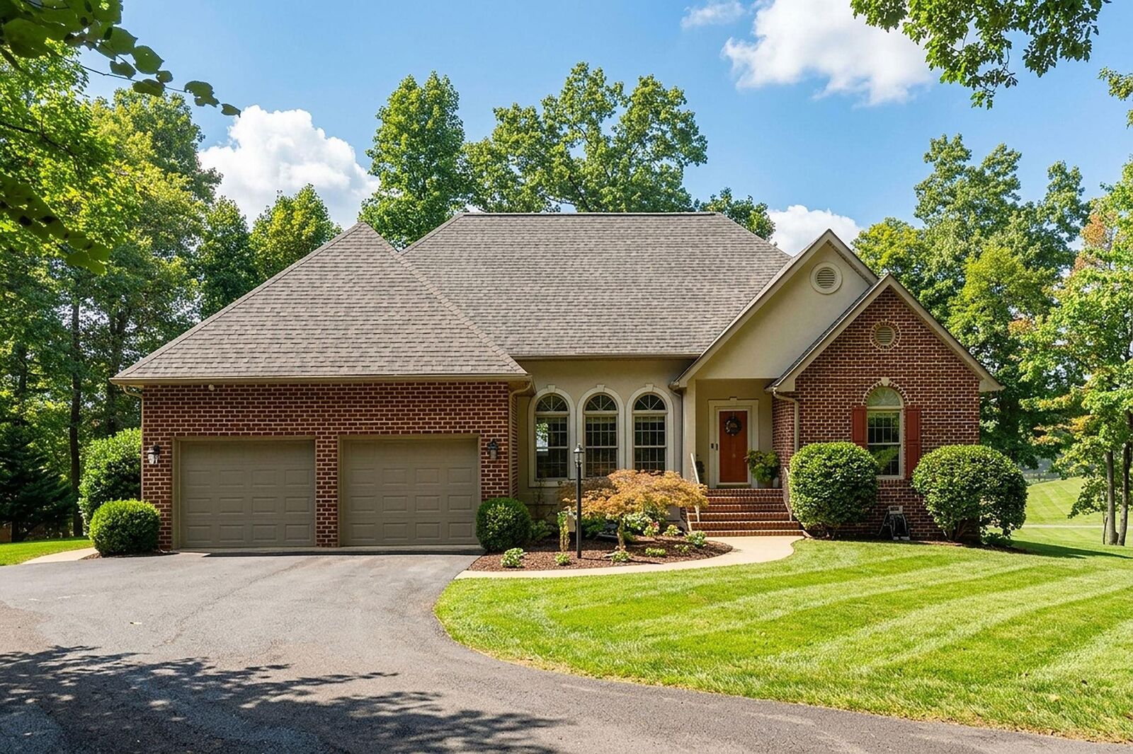 Property Photo: 52 Hickory Woods Dr VA 22939