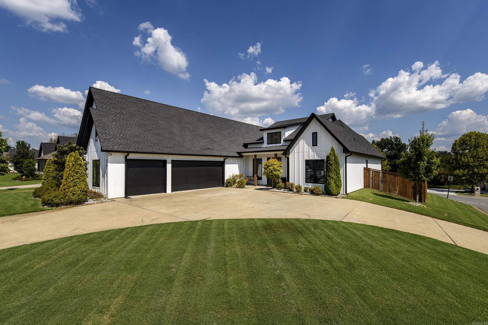 Property Photo: 7412 Northwood Drive AR 72019