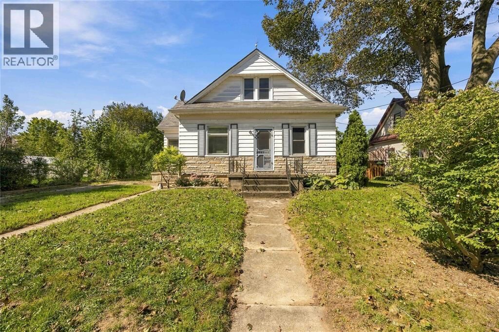 Property Photo: 14 Gore Street ON N0N 1J0