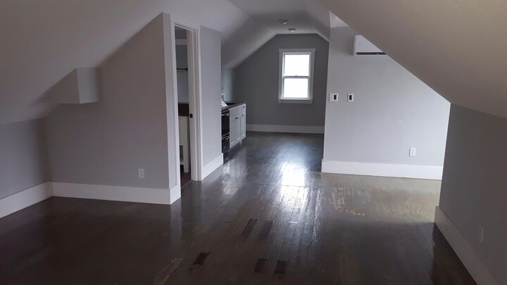 Property Photo:  113 Benton St  MO 65203 