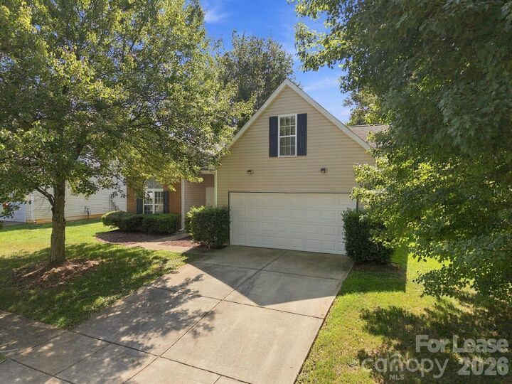 Property Photo: 9503 Scotland Hall Court NC 28277