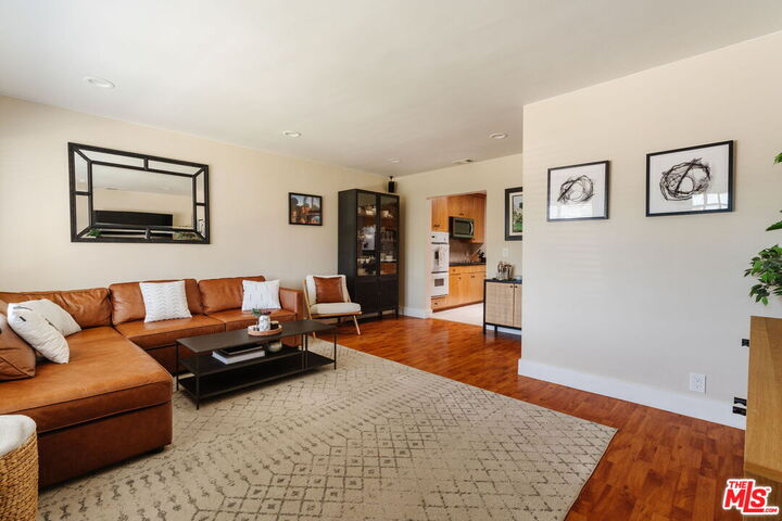 Property Photo:  17623 Bromley St  CA 91316 
