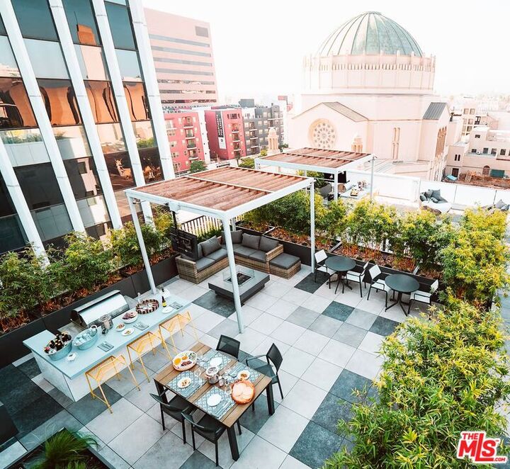 Property Photo:  3640 Wilshire Blvd, Unit 629  CA 90010 