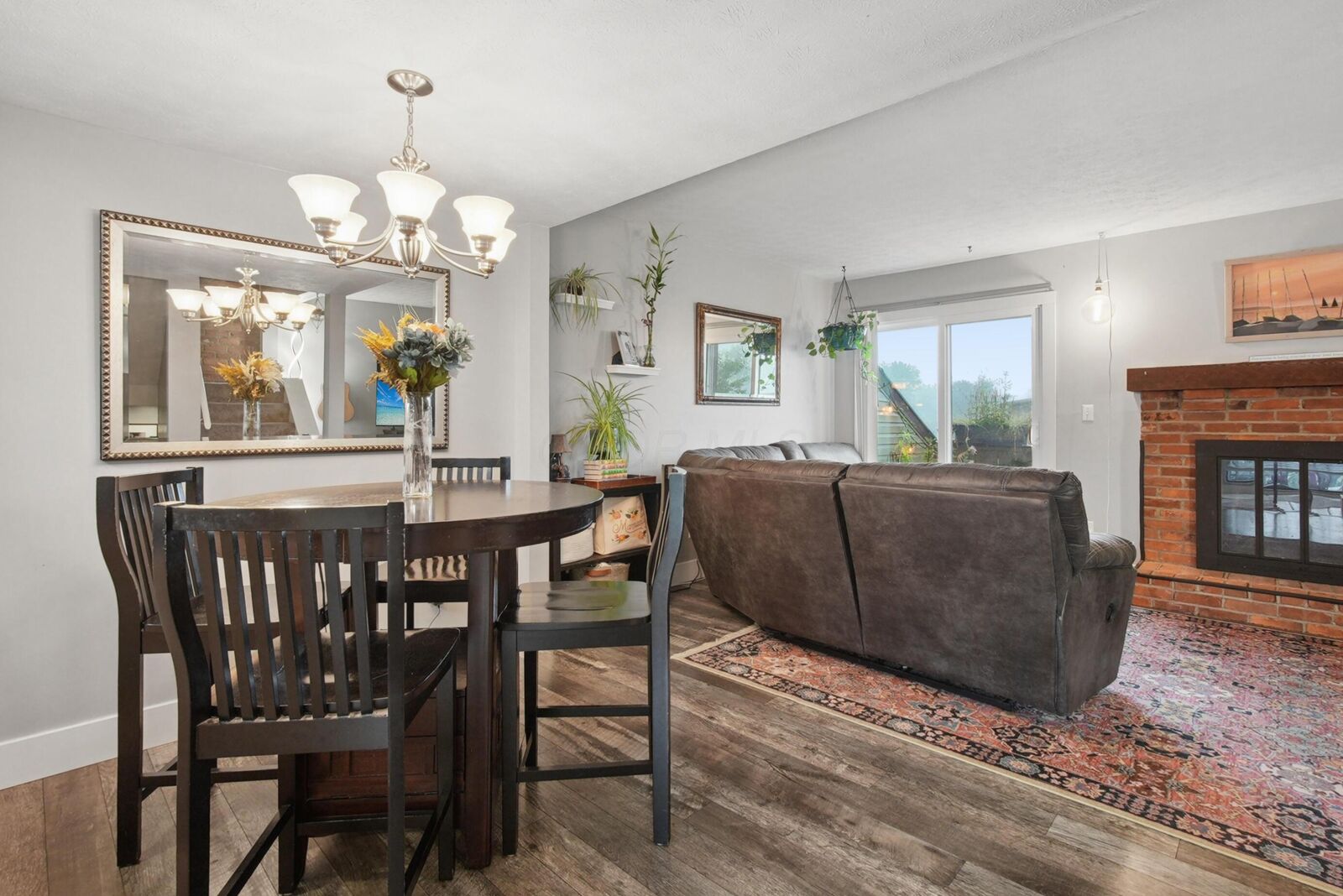 Property Photo: 844 Cherlyn Court OH 43228