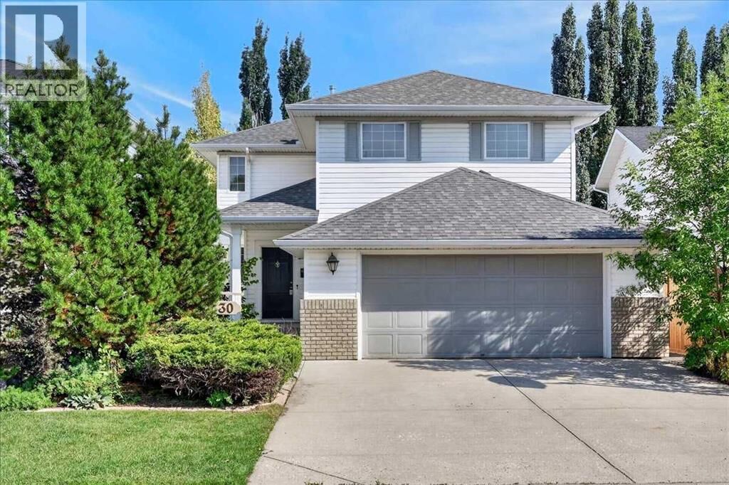 Property Photo:  30 Sierra Nevada Way Southwest  AB T3H 3M6 