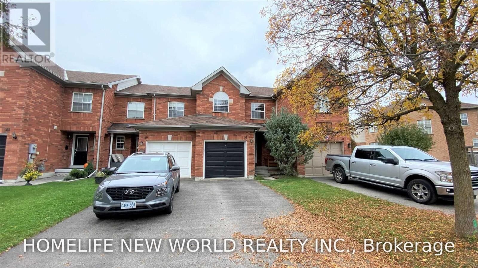 Property Photo:  38 Milloy Place  ON L4G 7L2 