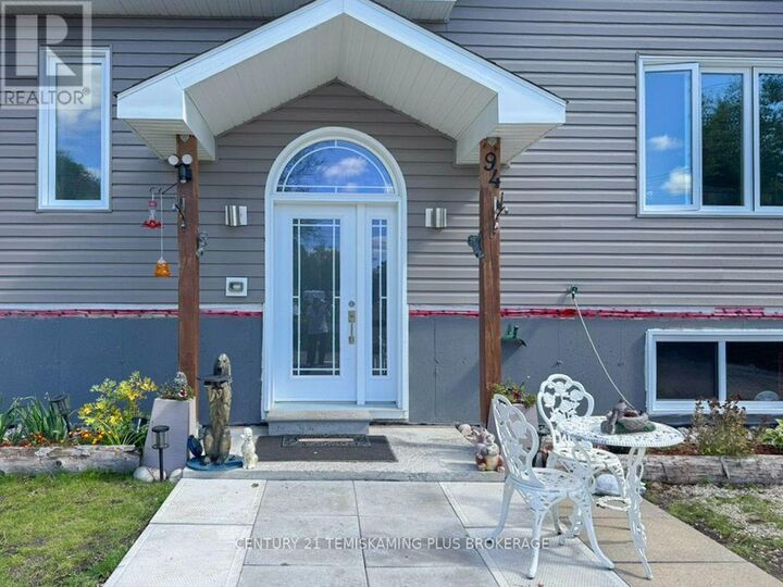 Property Photo:  94 Hillview Street  ON P0J 1N0 
