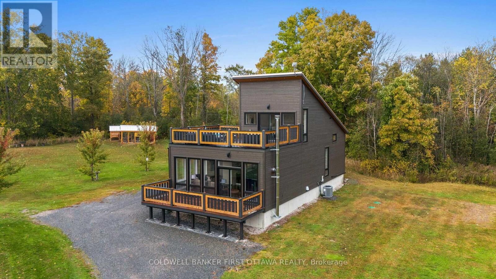 Photo de la propriété: 4210 Scotch Line Road ON K7H 3C5