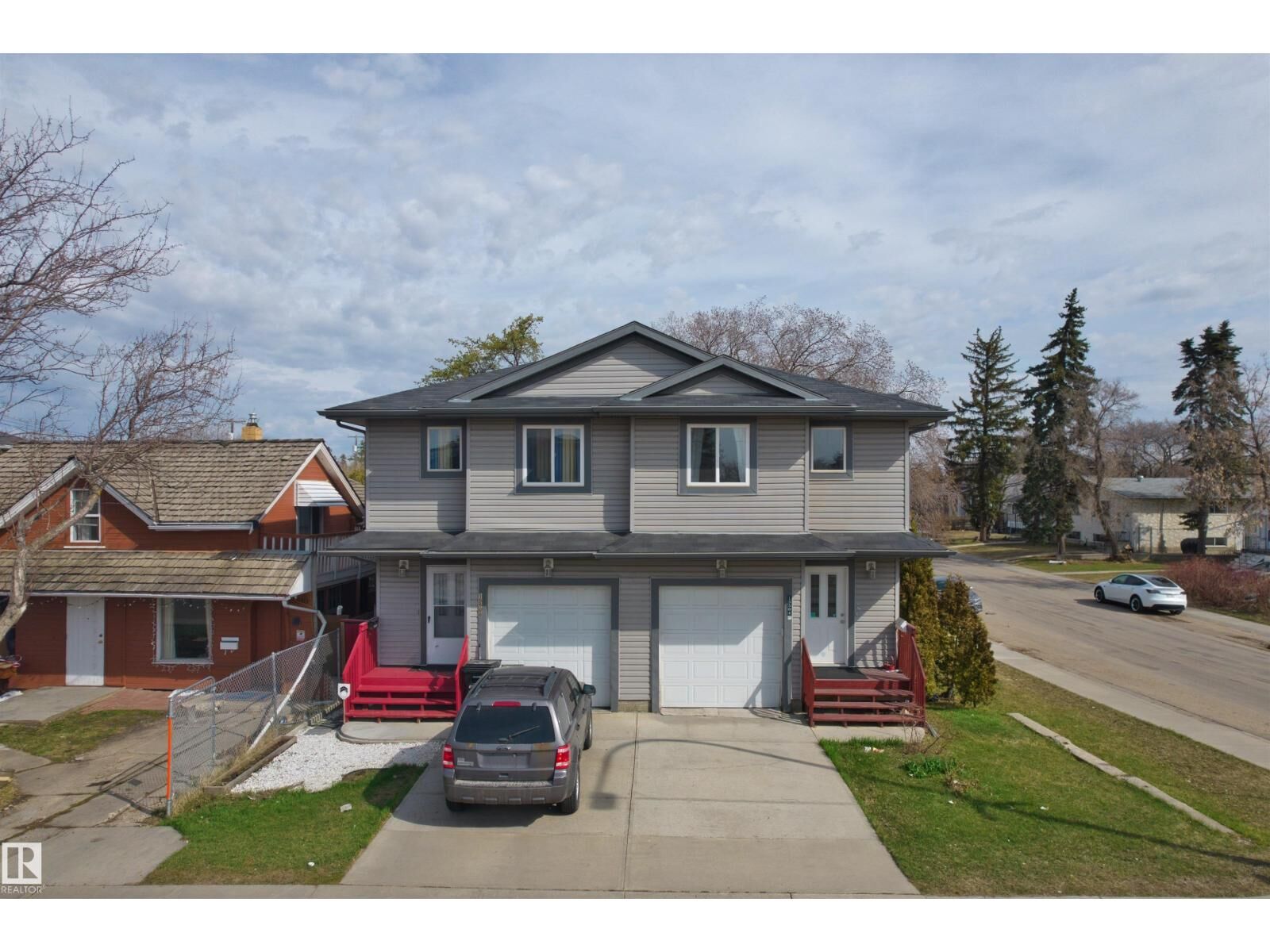 Property Photo:  15504 102 Av NW  AB T5P 0N2 