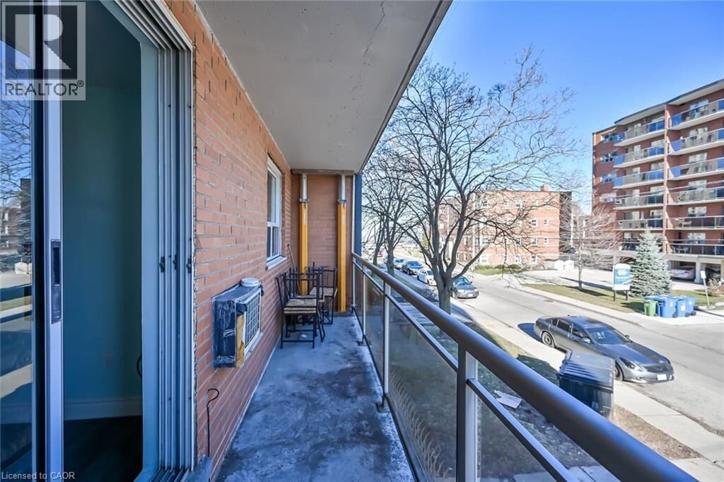 Property Photo:  30 Summit Avenue 202  ON L8V 2R8 