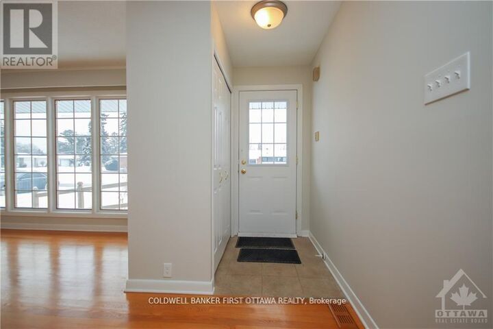 Property Photo: 74 Hilliard Avenue ON K2E 6C1