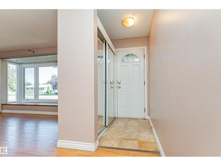 Property Photo:  8610 157 St NW  AB T5R 2A5 