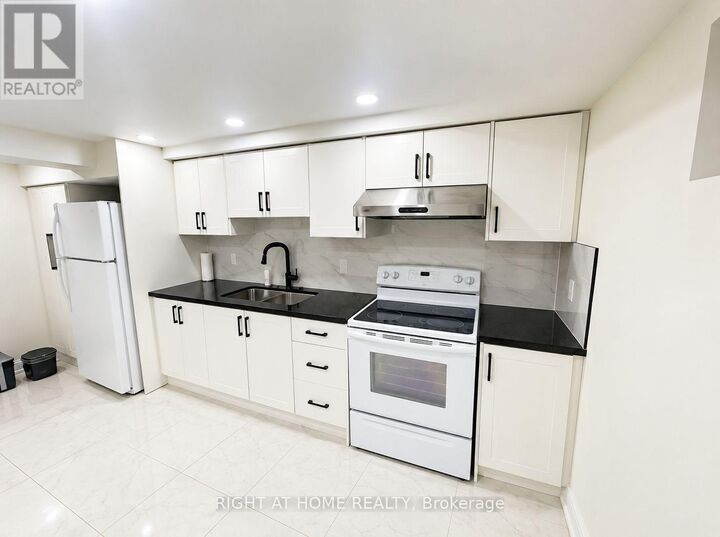 Property Photo:  59 Marblemount Crescent Lower  ON M1T 2H5 