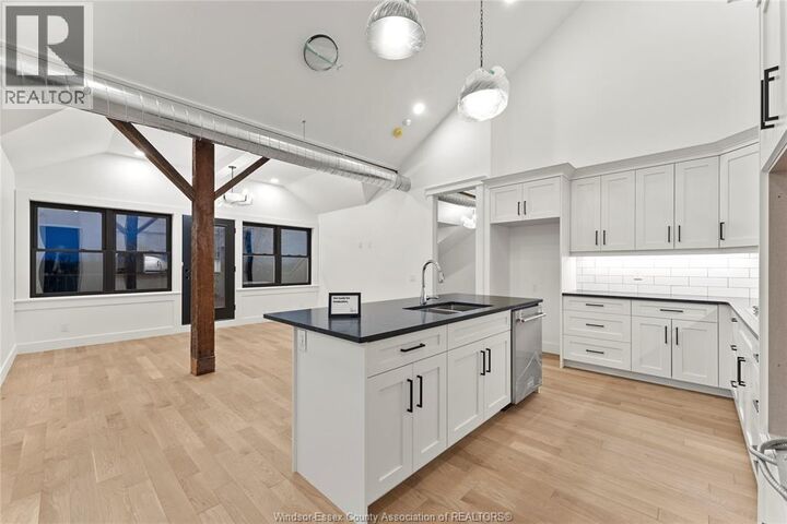 Property Photo:  247 Brock Street 403  ON N9V 2H4 