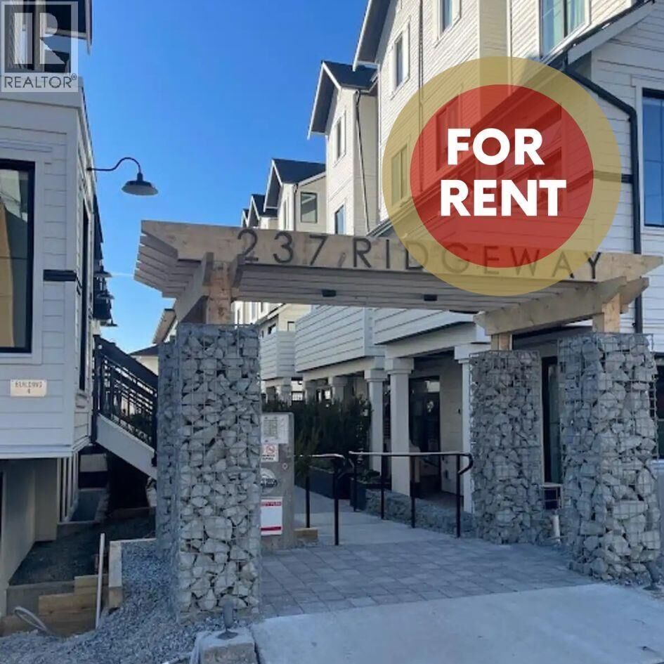 Property Photo:  237 Ridgeway Avenue 6  BC V7L 0H6 