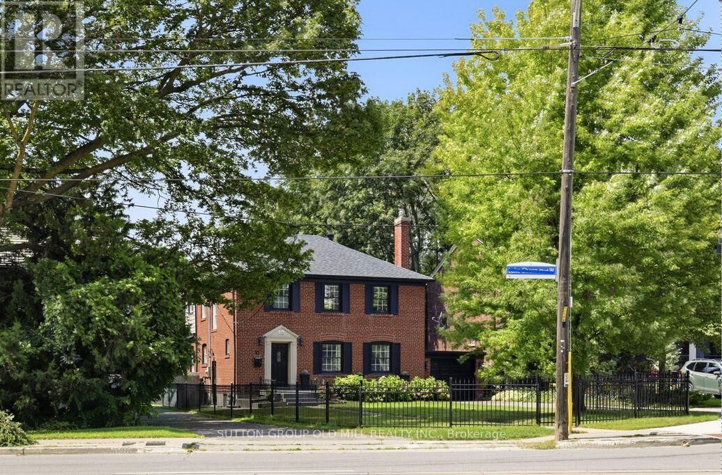 Property Photo: 10 Queens Avenue ON M8V 2N1