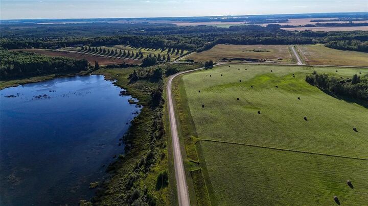 Photo de la propriété:  1 Holmstrom Road  MB R0J 1N0 