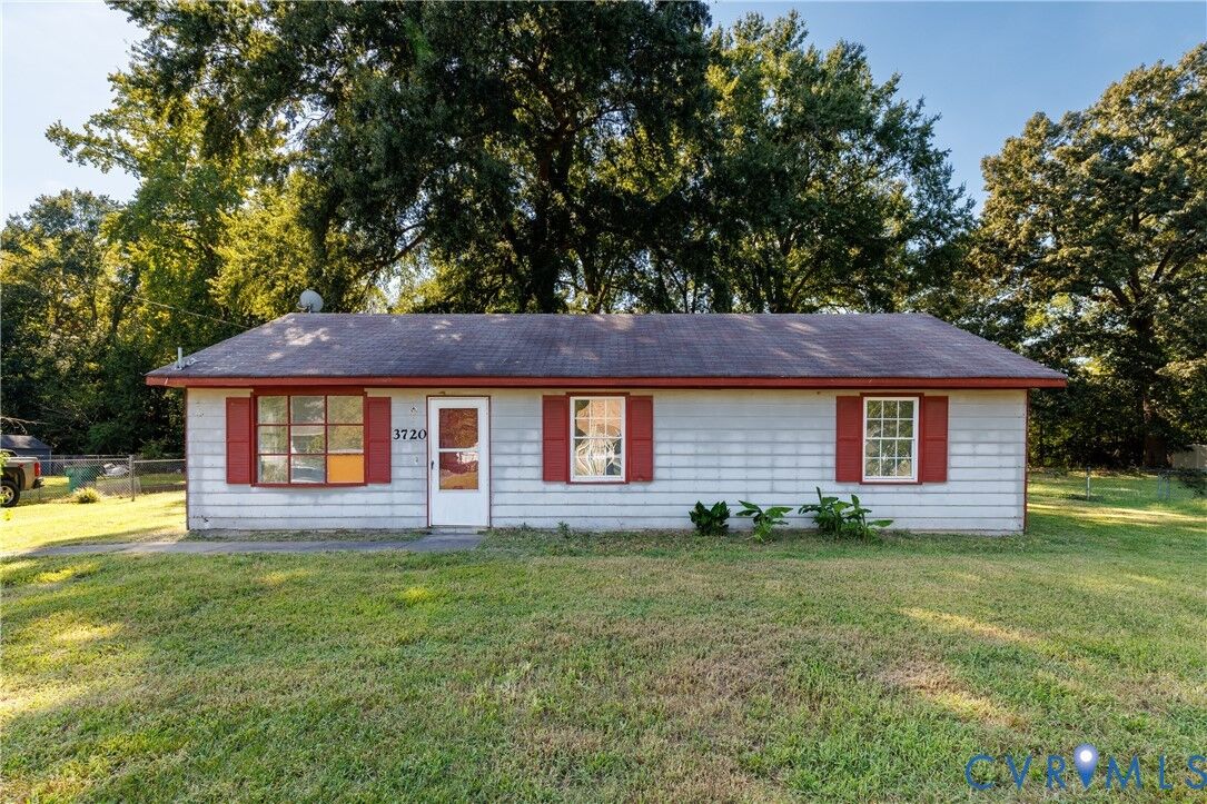 Property Photo: 3720 Elsie Drive VA 23803