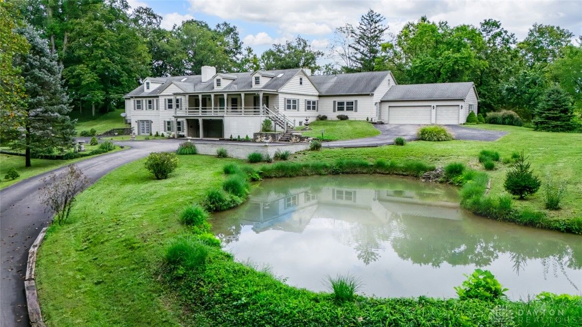Property Photo: 1060 Hidden Ridge Lane OH 45459