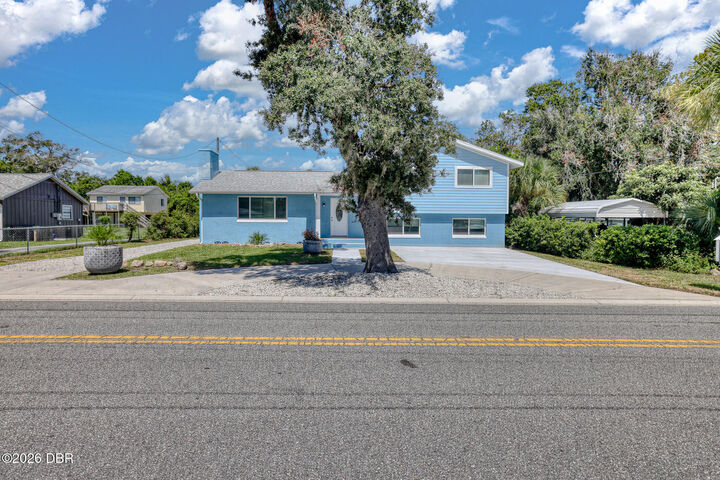 Property Photo: 61 Division Avenue FL 32174