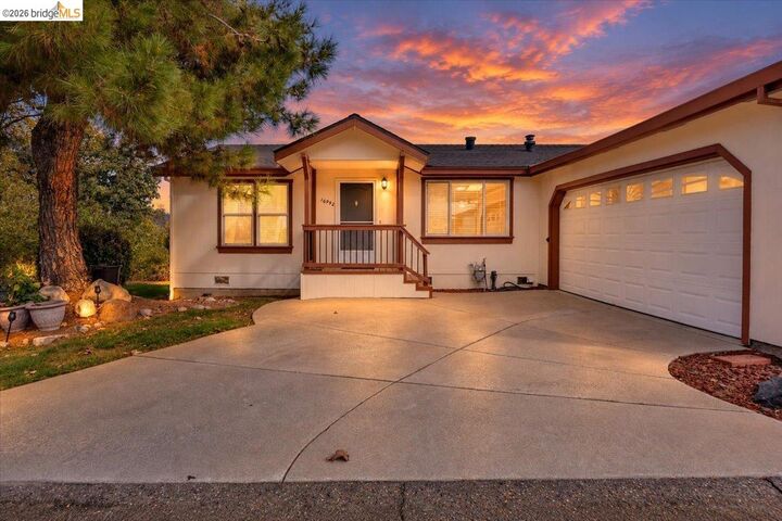 Property Photo: 16992 Clouds Rest Rd CA 95372
