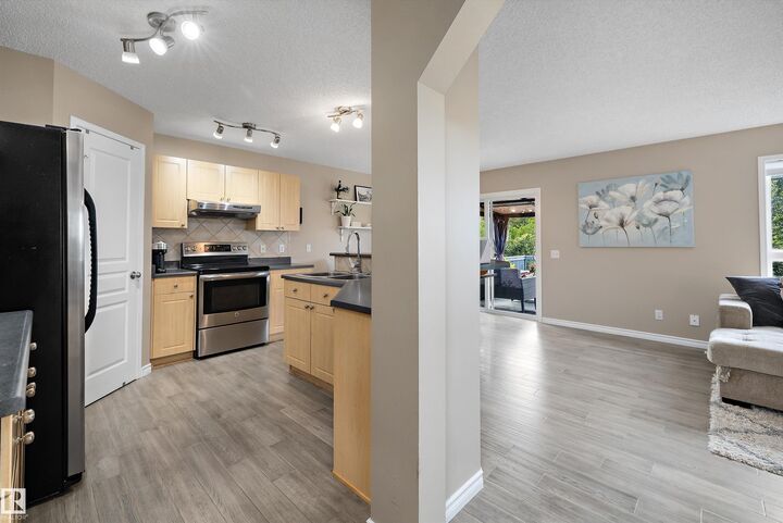 Property Photo:  4616 191 Street NW  AB T6M 2Y2 