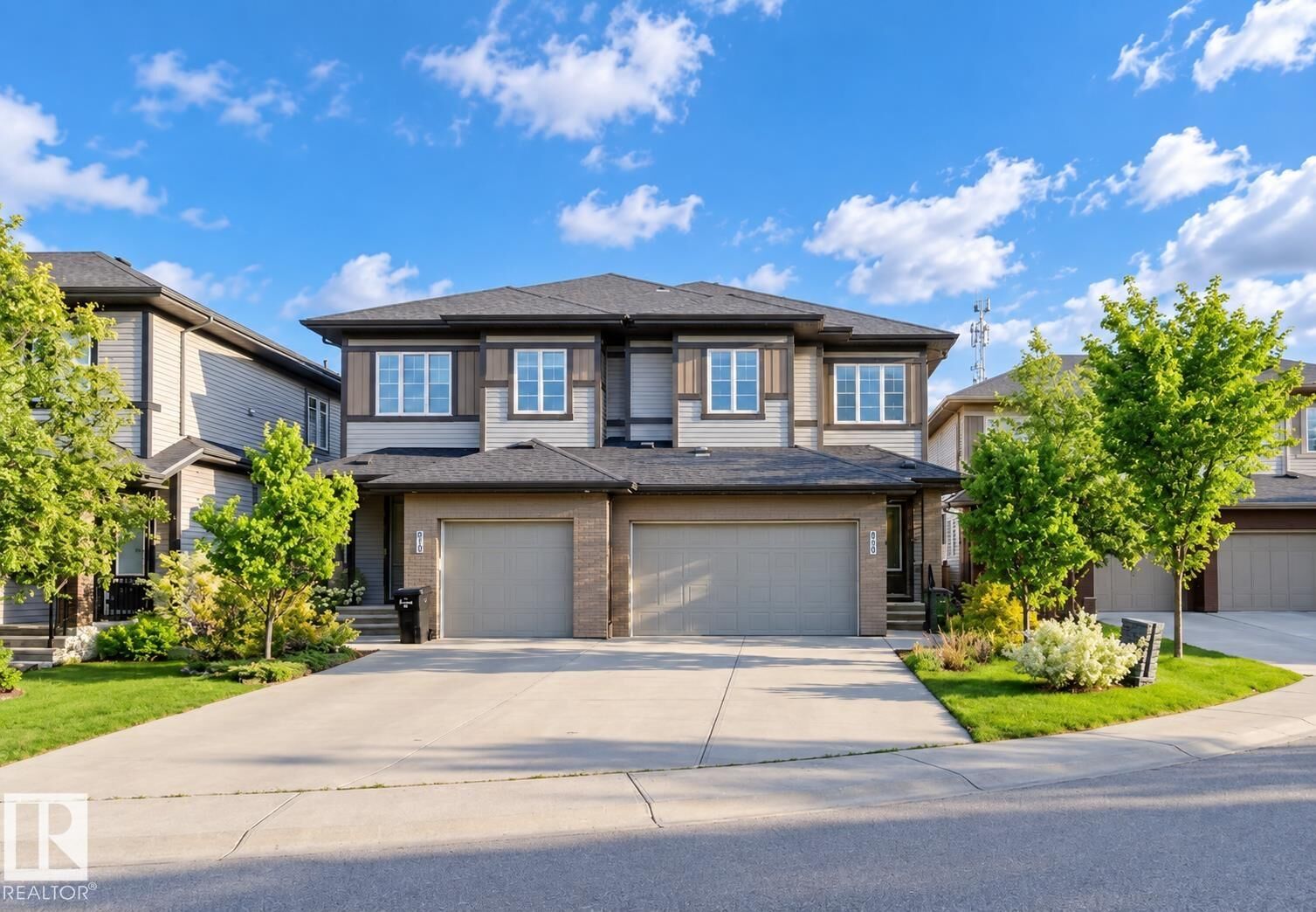 Property Photo:  2921 Anderson Crest SW  AB T6W 2N3 