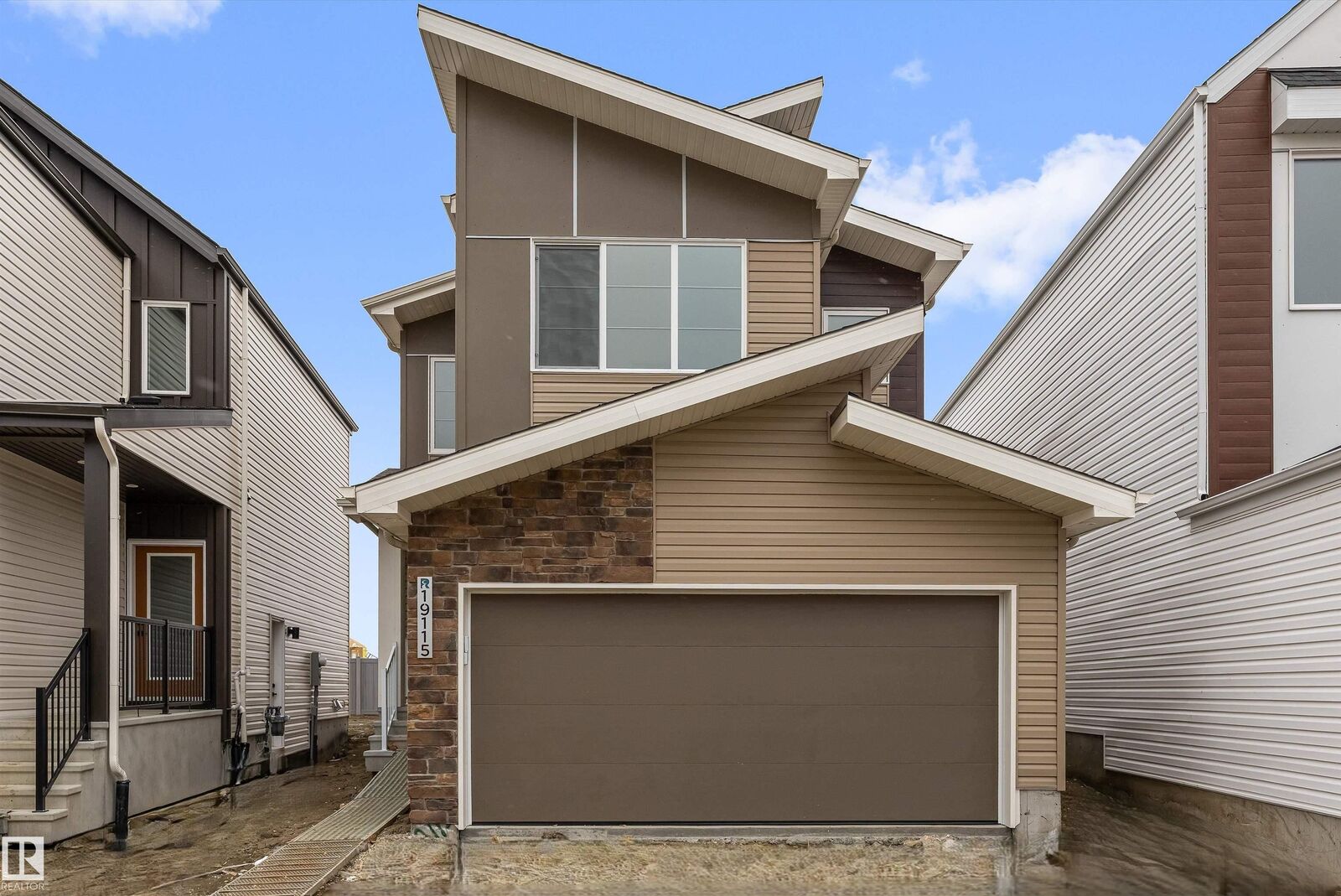 Property Photo:  19115 20 Avenue NW  AB T6M 3E8 