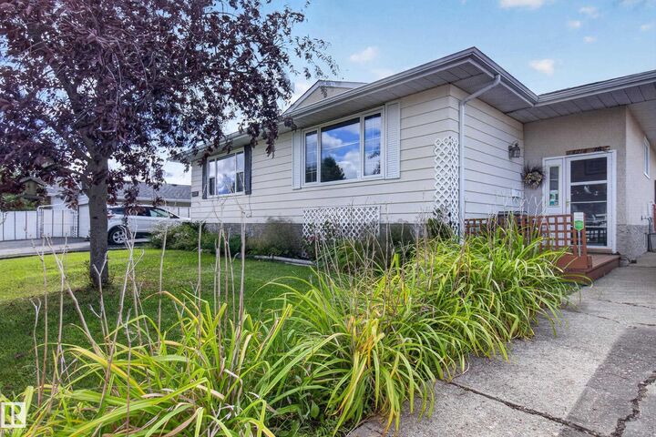 Property Photo:  13214 38 Street NW  AB T5A 3G4 