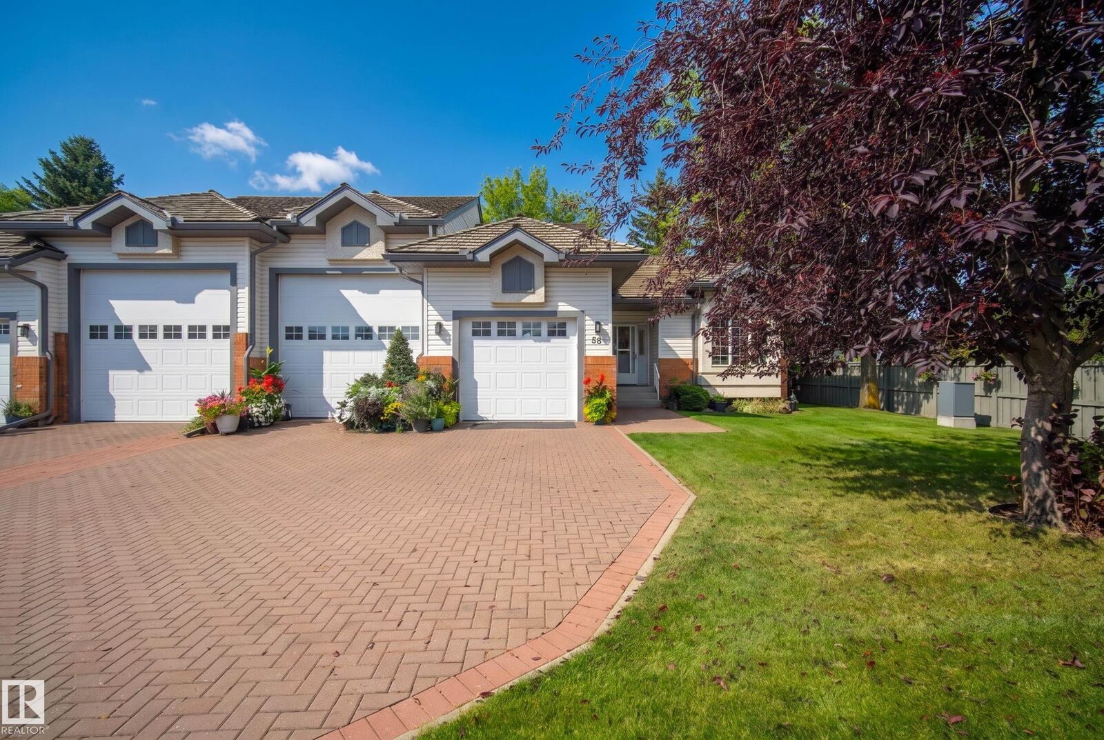 Property Photo:  10 Blackburn Drive SW 58  AB T6W 1C2 