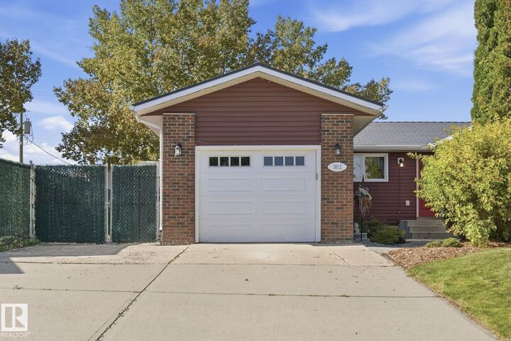 Property Photo:  3612 44 Street  AB T9E 6A1 