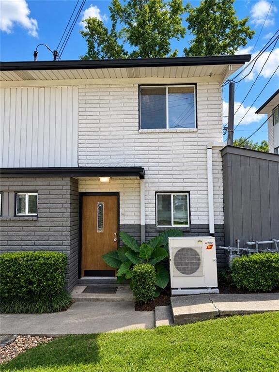 Property Photo: 3501 Roswell Road 501 GA 30305