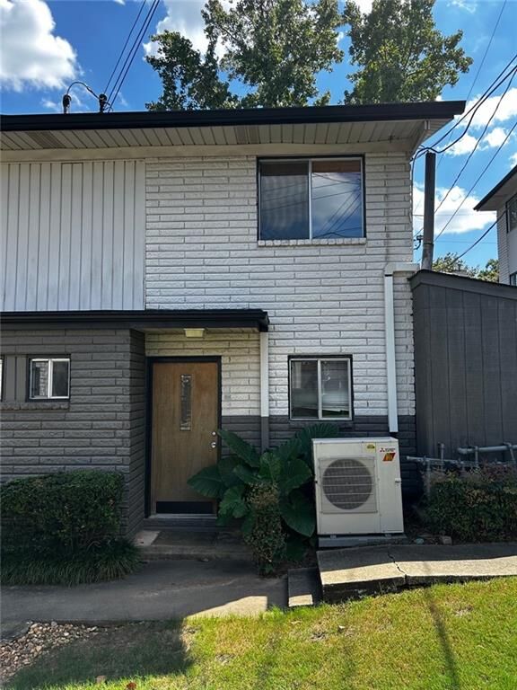 Property Photo:  3501 Roswell Road 501  GA 30305 