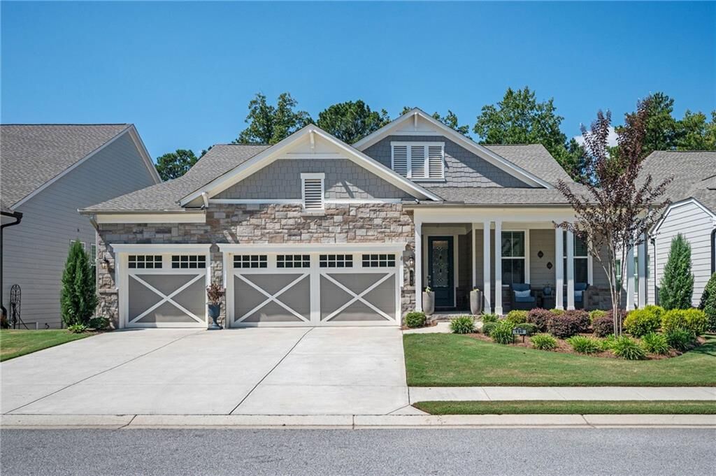 Property Photo:  190 Tahoe Court  GA 30548 