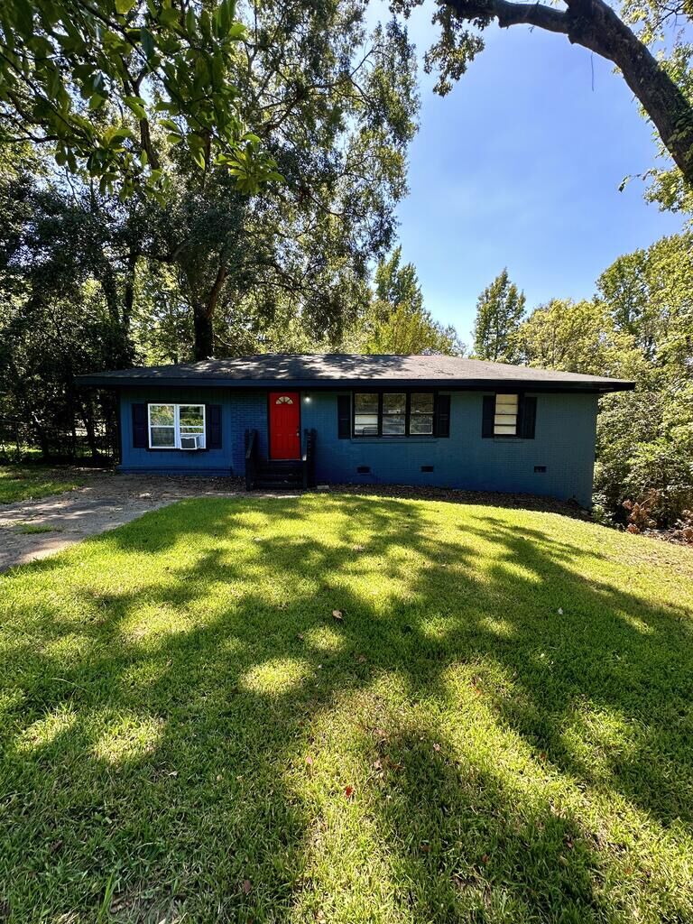 Property Photo:  2244 Shelby Street  GA 31903 
