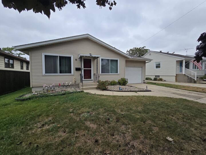 Property Photo:  1125 170th Street  IN 46324 