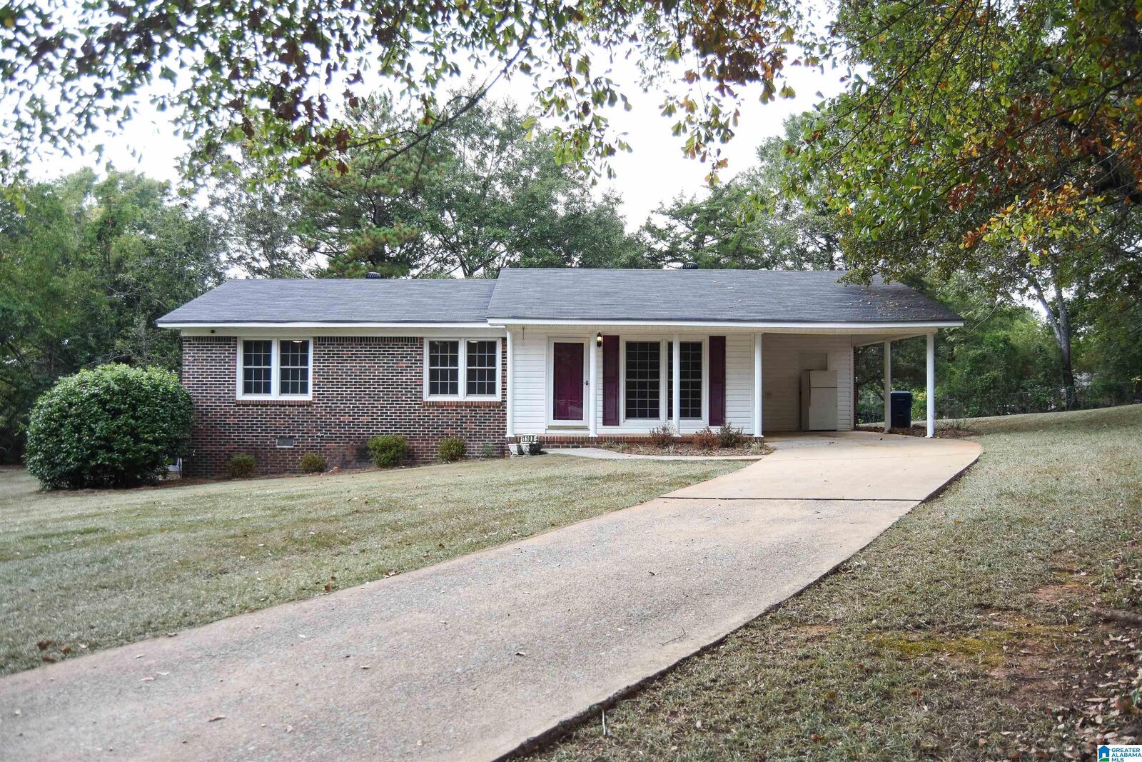 Property Photo: 1100 Virginia Avenue AL 35160