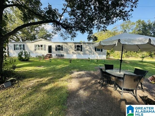 Property Photo:  402 County Road 95  AL 35040 