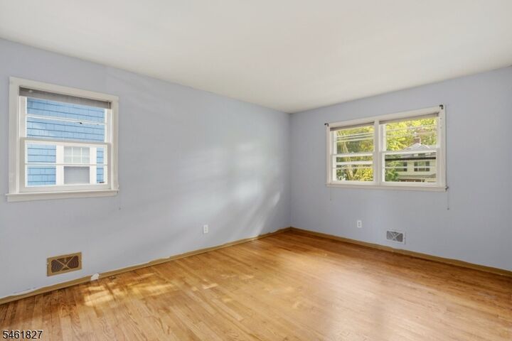 Property Photo: 107 Severin Ct NJ 07016