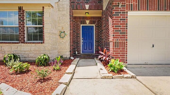 Property Photo:  4506 Legends Bay Drive  TX 77523 